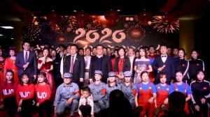 「只爭朝夕，不負韶華」河南三建集團2020新春團拜會隆重舉行！